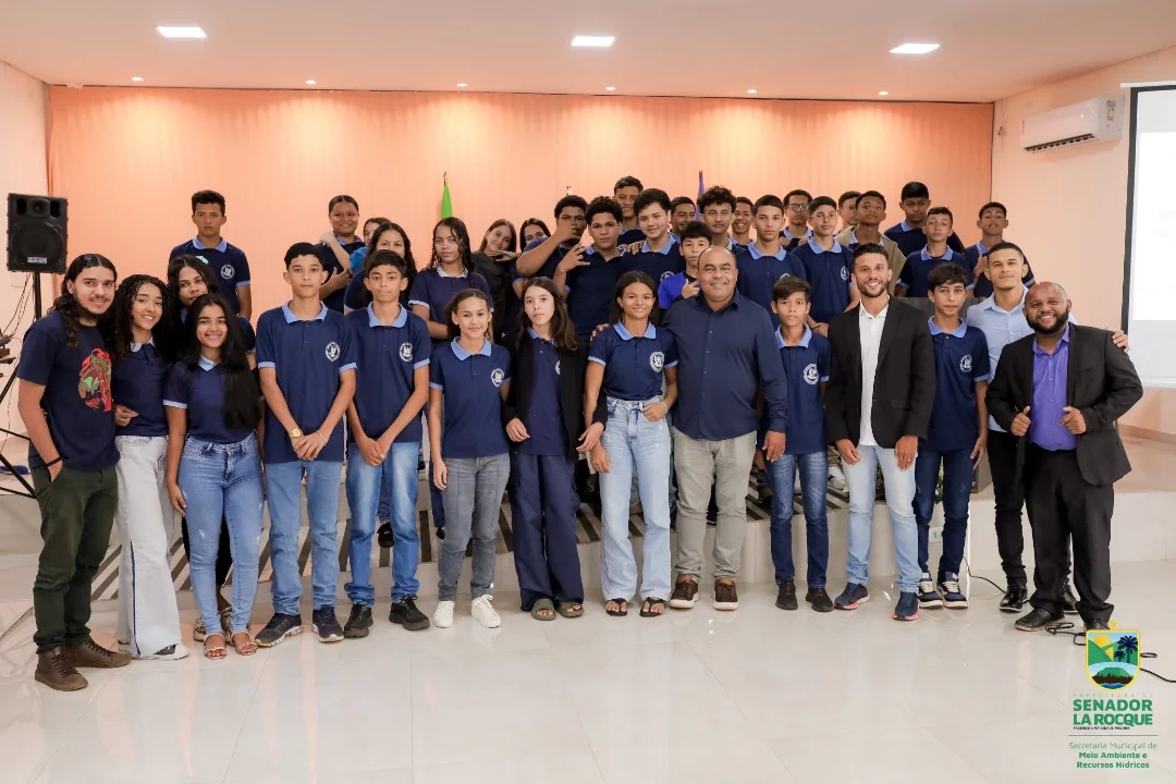 audiência pública de apresentação dos Planos Municipais: Saneamento básico, Gestão integrada de...
